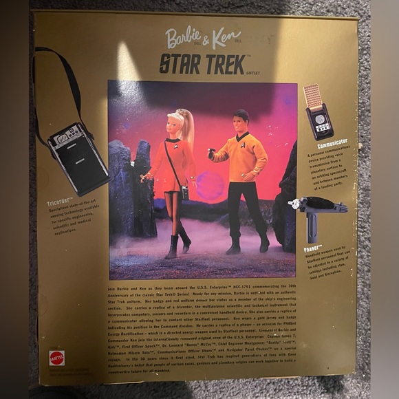 Star Trek Barbie and Ken - Picture 4 of 5
